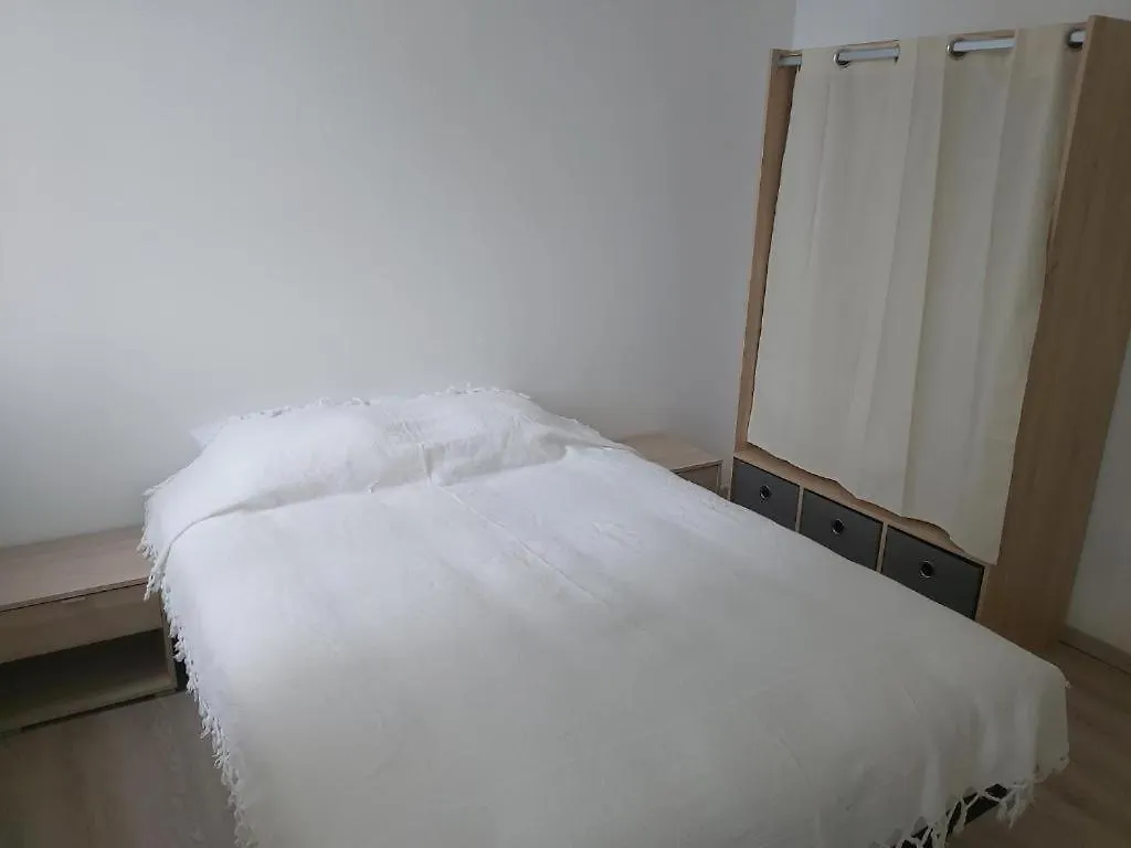 Le 57 Vichy Apartment